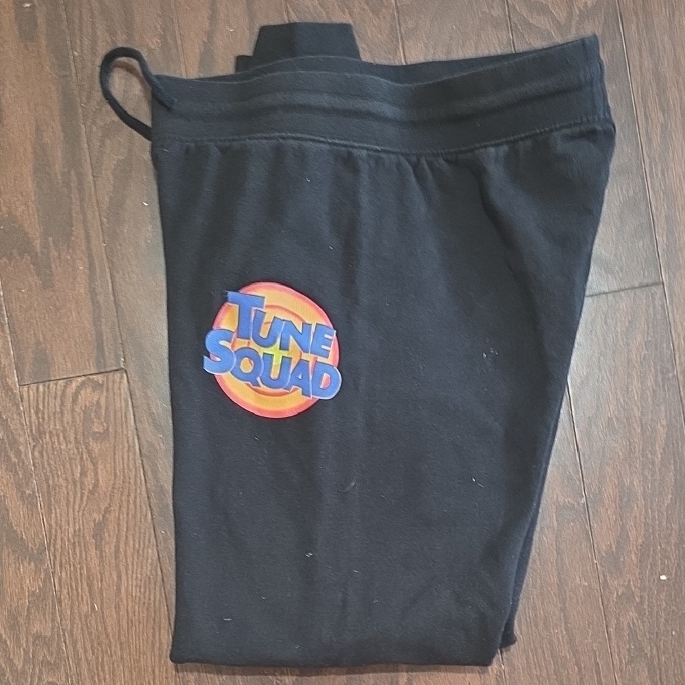 Kids Black Tune Squad Joggers with Character Graphics - Picture 4 of 5